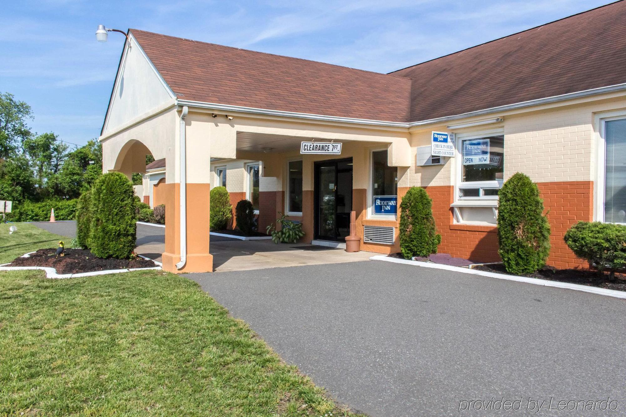 Oceanside Lodge Marmora Exterior photo